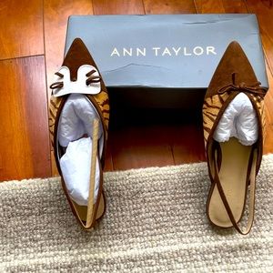 Tiger slingback flat